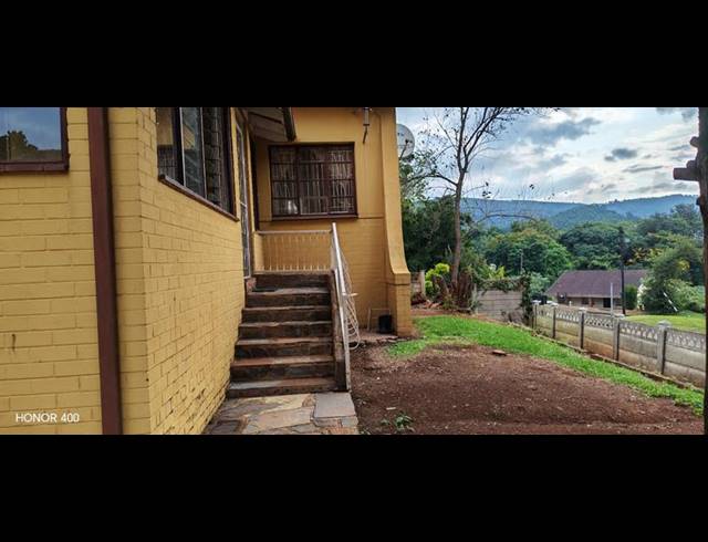 3 BEDROOM HOUSE FOR SALE IN PRESTBURY